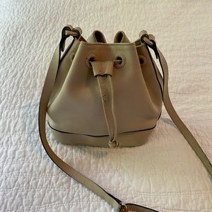 Bottega Veneta Vintage Bag. Classic chic mini bucket bag.